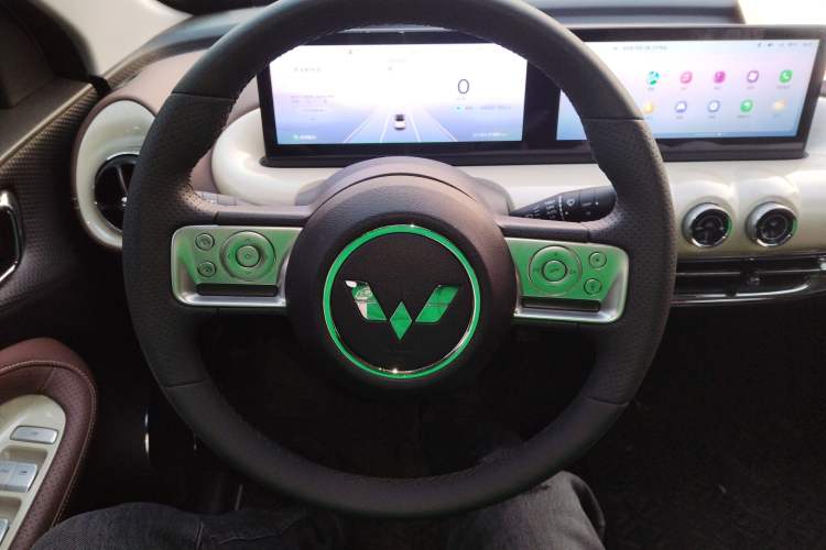 Used Wuling Bingo 2023 410 km Lingxi Deluxe Edition
