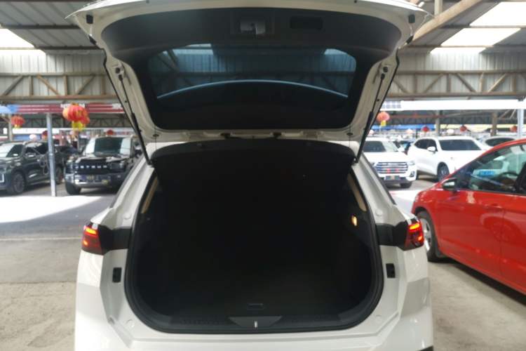 Used Bestune T77 2023 1.5T Automatic Luxury Model
