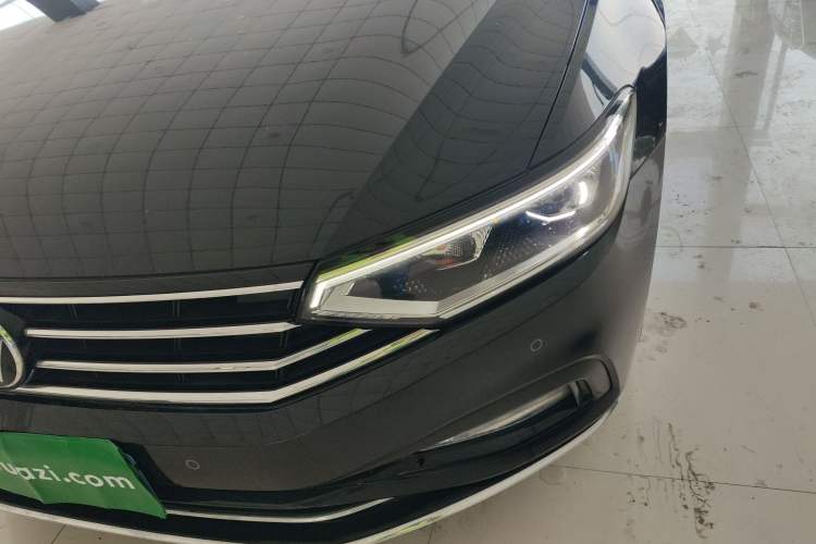 Used Volkswagen Magotan 2020 330TSI DSG Luxury Edition
