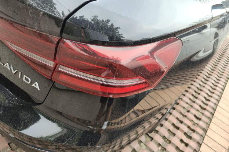 Used Volkswagen Lavida 2022 1.5L Automatic Comfort Edition
