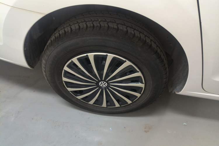 Used Volkswagen Jetta 2017 1.4L Manual Fashion Edition
