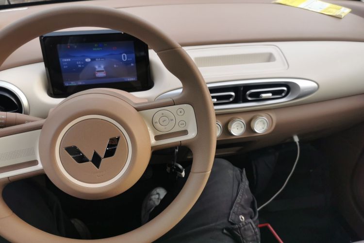 Used Wuling Hongguang MINIEV 2025 Four-Door Version Advanced Edition
