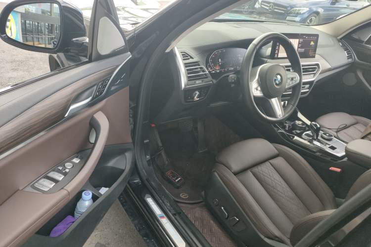 Used BMW X3 2023 Restyled xDrive30i Leading Edition M Night Sky Package
