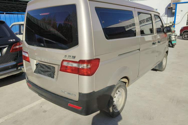 Used Jinbei Hiace X30 2021 1.5L Wealthy Single-Steaming Air-Conditioned Version Bus China VI Standard SWC15M
