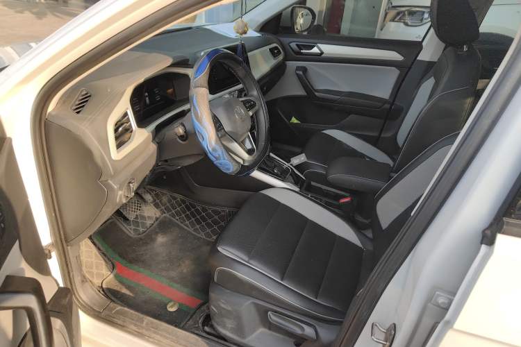 Used Volkswagen T-ROC 2023 280TSI DSG Two-Wheel Drive Time Edition