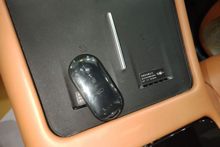 Used Hima AITO M7 2024 1.5T Intelligent Drive Rear-Drive Ultra Version 5 Seats
