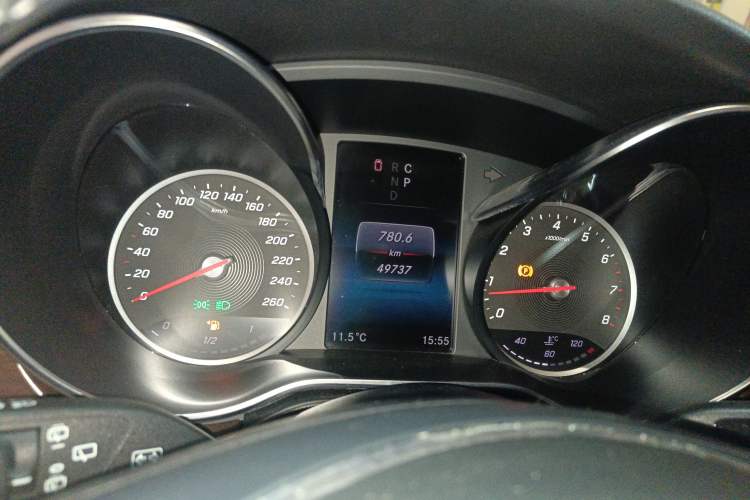 Used Mercedes-Benz V-Class 2020 V 260 Avantgarde Edition
