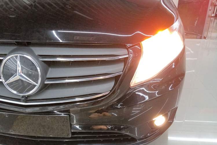 Used Mercedes-Benz Vito 2021 2.0T Elite Version 7 Seats
