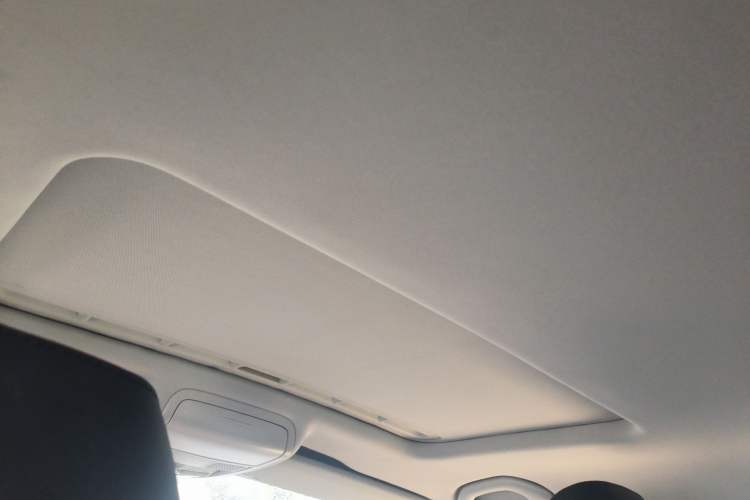 Used Volkswagen Sagitar 2014 Revised Version 1.4TSI Automatic Luxury Edition