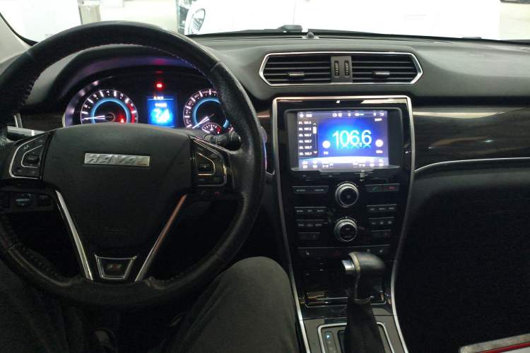 Used Haval H2 2016 Red-Label 1.5T Automatic Two-Wheel Drive Luxury Model