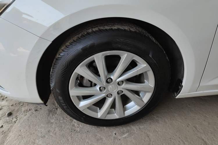 Used Buick Verano 2017 Sedan 15S Manual Leading Model