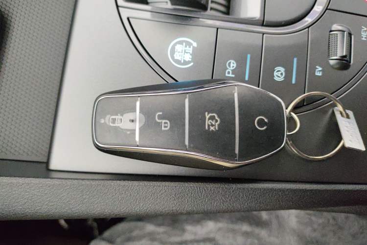 Used BYD Seal 06 New Energy 2025 DM-i Smart Drive 80KM Luxury Model
