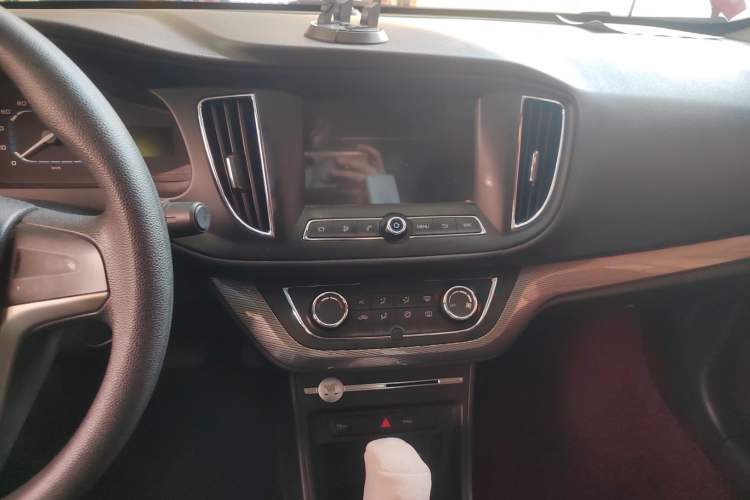 Used Roewe 360 2017 1.5L Automatic Luxury Edition