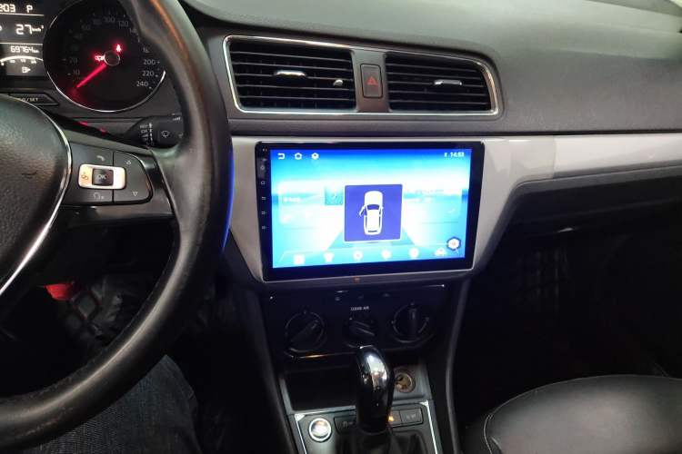 Used Volkswagen Lavida 2017 1.6L Automatic Comfort Edition
