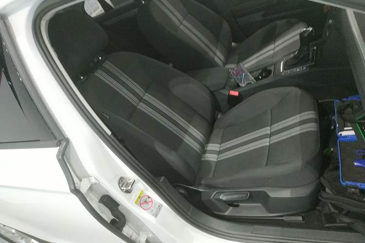 Used Volkswagen Lamando 2017 230TSI DSG Fashion Edition
