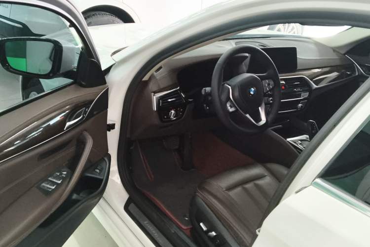 Used BMW 5 Series 2020 525Li Luxury Package