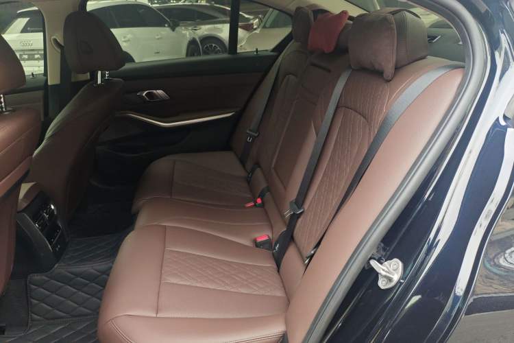 Used BMW i3 2025 eDrive 40 L Midnight Edition