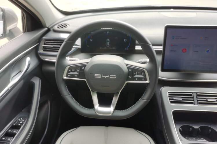 Used BYD Destroyer 05 2024 HONOR Edition DM-i 55KM Luxury Model
