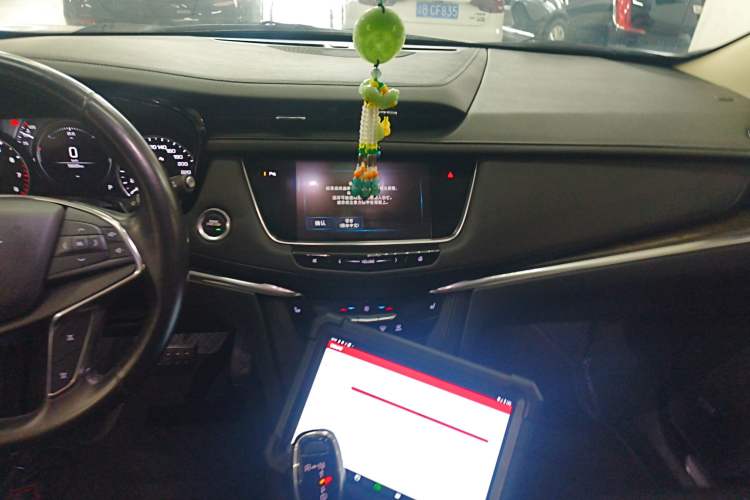 Used Cadillac XT5 2018 25T Luxury Model