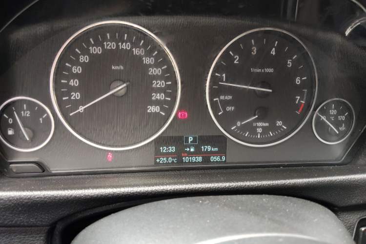 TDK.VehicleDetails.img