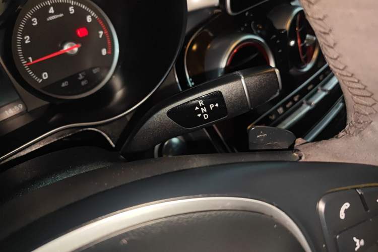 Used Mercedes-Benz GLC 2019 GLC 260 4MATIC Luxury Model
