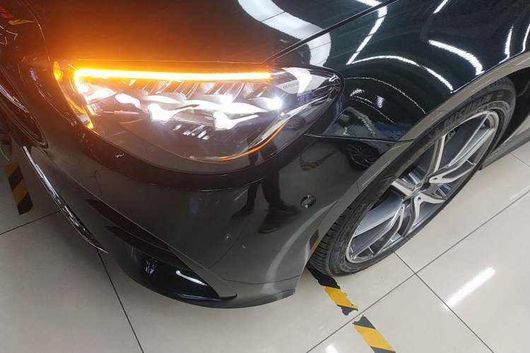 Used Mercedes-Benz E-Class 2023-Year Restyled E 260 Coupe