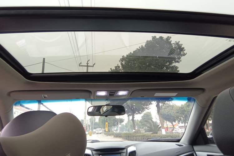 Used Hyundai Veloster 2015 1.6T Automatic Luxury Edition
