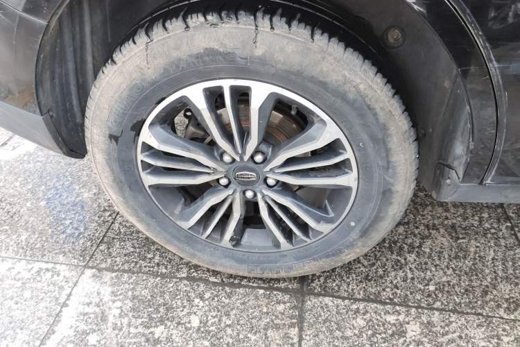 Used Geely Auto Vision X6 2016 1.8L Manual Luxury Edition