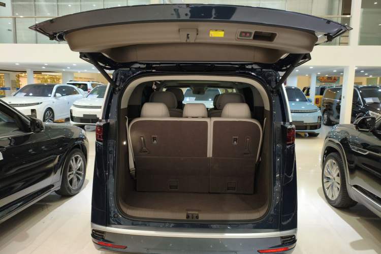 Used Denza D9 2022 DM-i 970 Four-Wheel Drive Flagship Model