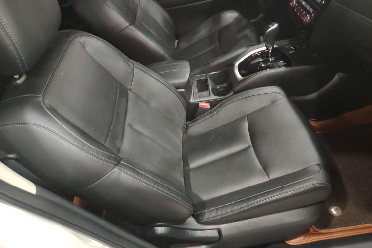 Used Nissan X-Trail 2019 2.0L CVT Smart Connect Comfort Edition 2WD
