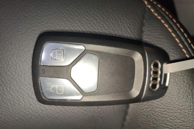 Used Audi Q5L 2018 45 TFSI Prestige Fashion Edition China VI Emission Standard
