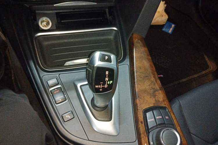 Used BMW 3 Series 2013 320Li Fashion Model
