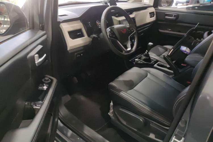 Used Wuling Zhengcheng 2021 1.5T Manual Luxury Version
