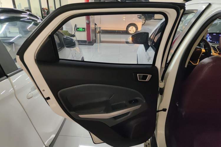 Used Ford EcoSport 2013 1.5L Automatic Fashion Model
