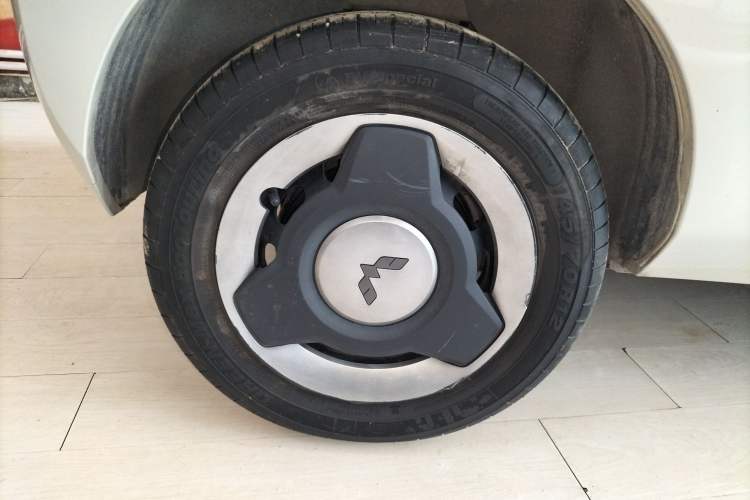 Used Wuling Hongguang MINIEV 2022 Macaron Premium Model – Lithium Ternary Battery