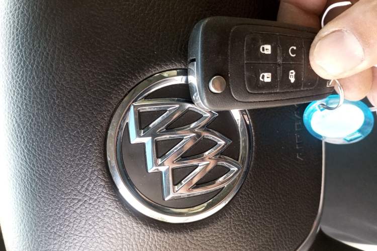 Used Buick GL8 2017 25S Luxury Version China V Standard
