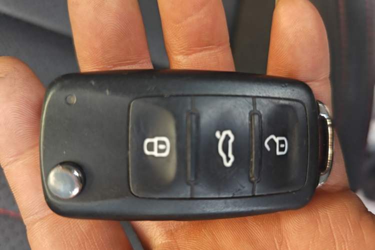 Used Volkswagen Bora 2017 1.6L Automatic Fashion Model