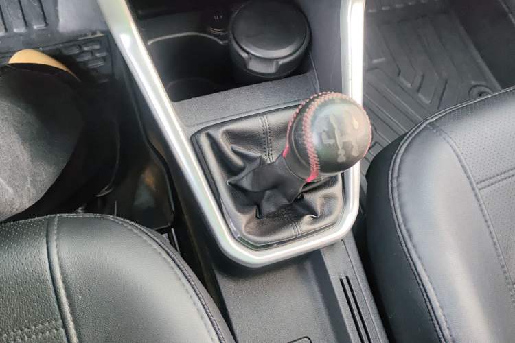 Used Volkswagen Jetta 2017 1.4L Manual Fashion Edition
