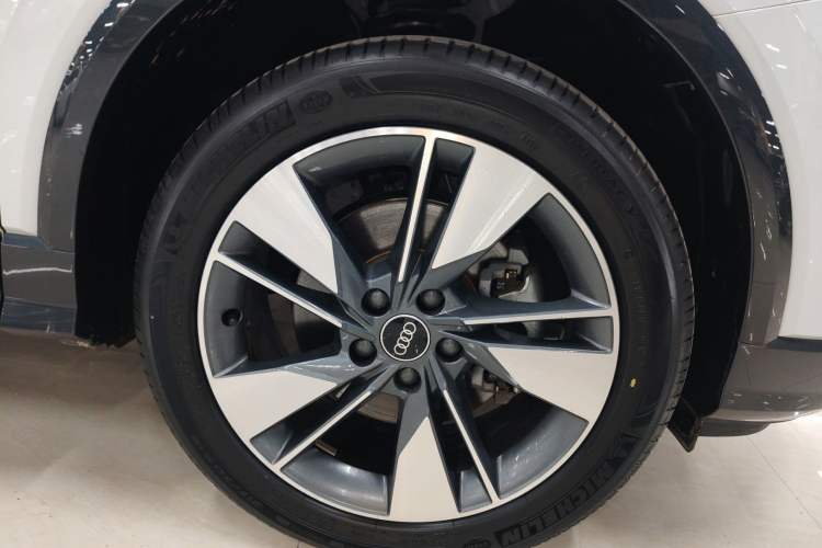 Used Audi Q2L 2024 35TFSI Fashionable and Elegant Version
