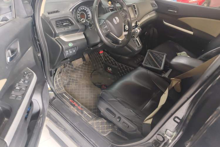 Used Honda CR-V 2015 2.4L two-wheel drive luxury version
