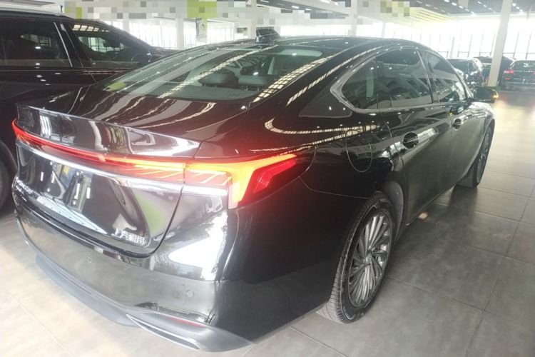 Used Buick LaCrosse 2025 28T Platinum Edition
