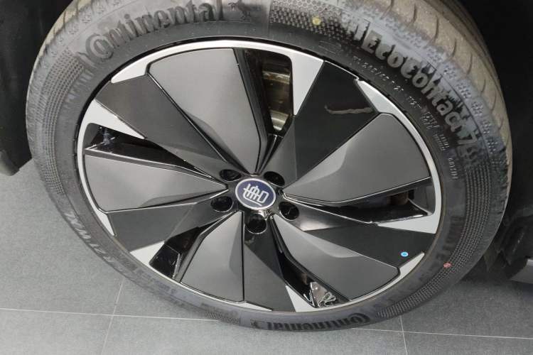 Used BYD Tang L 2025 EV 600KM All-Wheel-Drive LiDAR Flagship Model