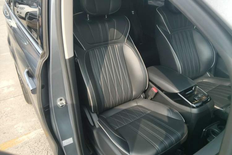 Used Roewe iMAX8 2021 400TGI Flagship Edition
