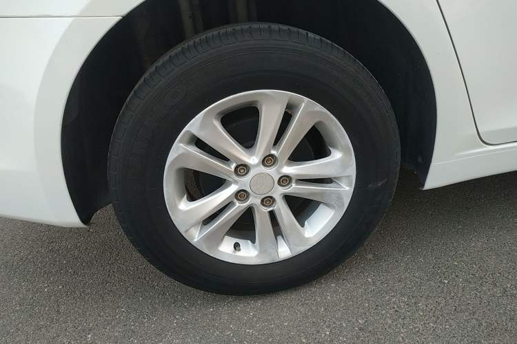 Used Chevrolet Cruze 2015 1.5L Classic SL MT
