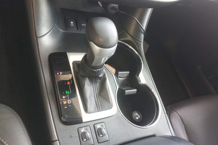 Used Toyota Highlander 2015 2.0T Four-Wheel Drive Luxury Edition 7-Seater
