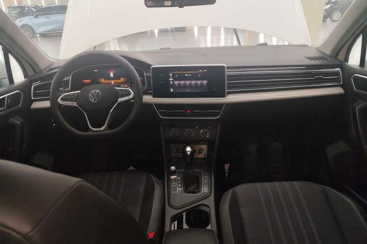 Used Volkswagen Tiguan L 2022 330TSI Automatic Two-Wheel Drive Comfort Edition
