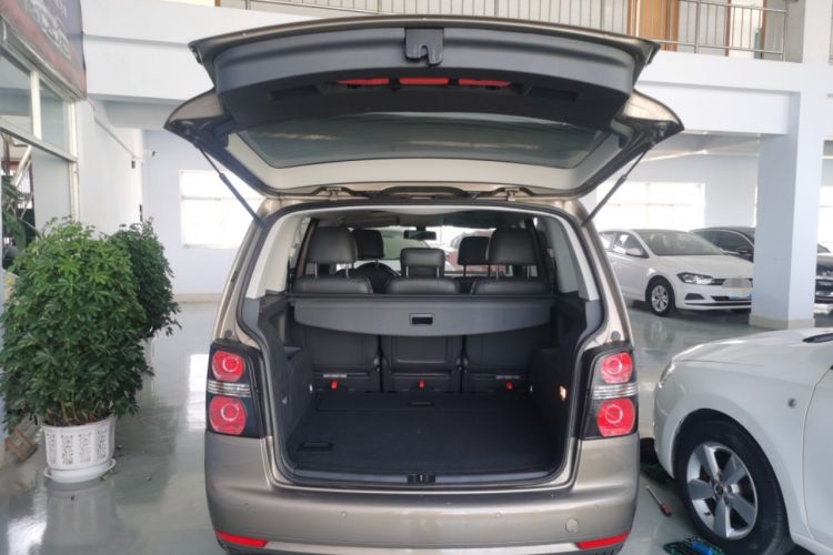 Used Volkswagen Touran 2015 1.4T DSG Comfort Edition 5 Seats
