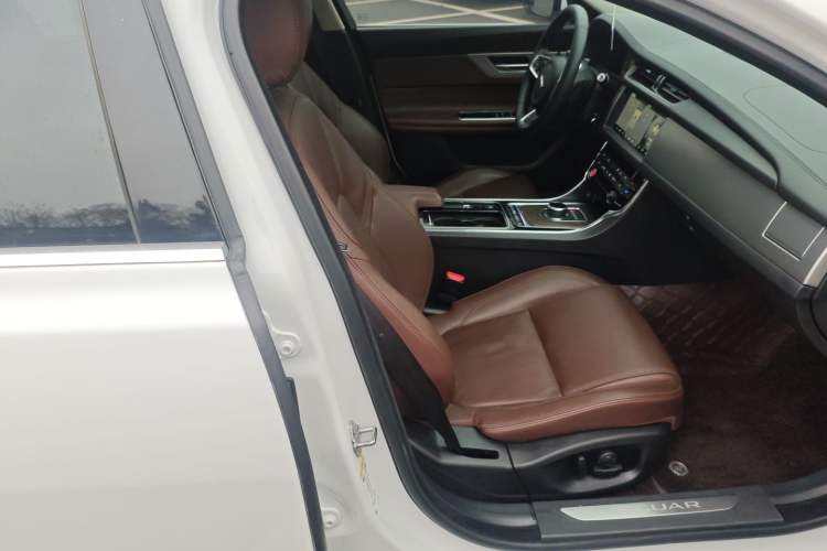 Used Jaguar XFL 2020 XFL 2.0T P250 Four-Wheel Drive Luxury Edition