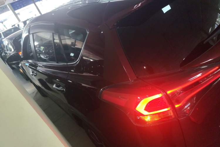 Used Toyota RAV4 2016 2.0L CVT Two-Wheel Drive Smart Edition China V Standard
