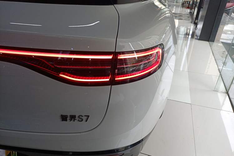 Used Hima Luxeed S7 2024 Max Rear-Drive Long-Range Intelligent Driving Version
